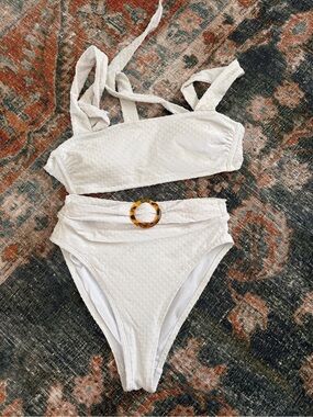Xhilaration White Textured Bikini Set with Tortoiseshell Ring Accent